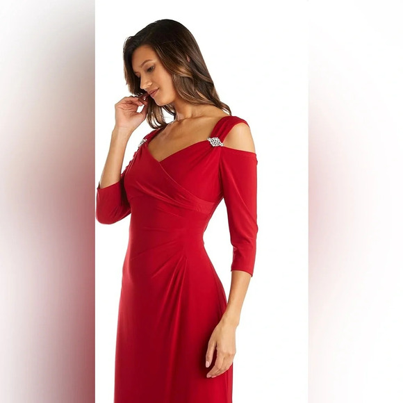 R&M Richards Floor Length Column Style Evening Gown in red   Sz :6 - Picture 2 of 10